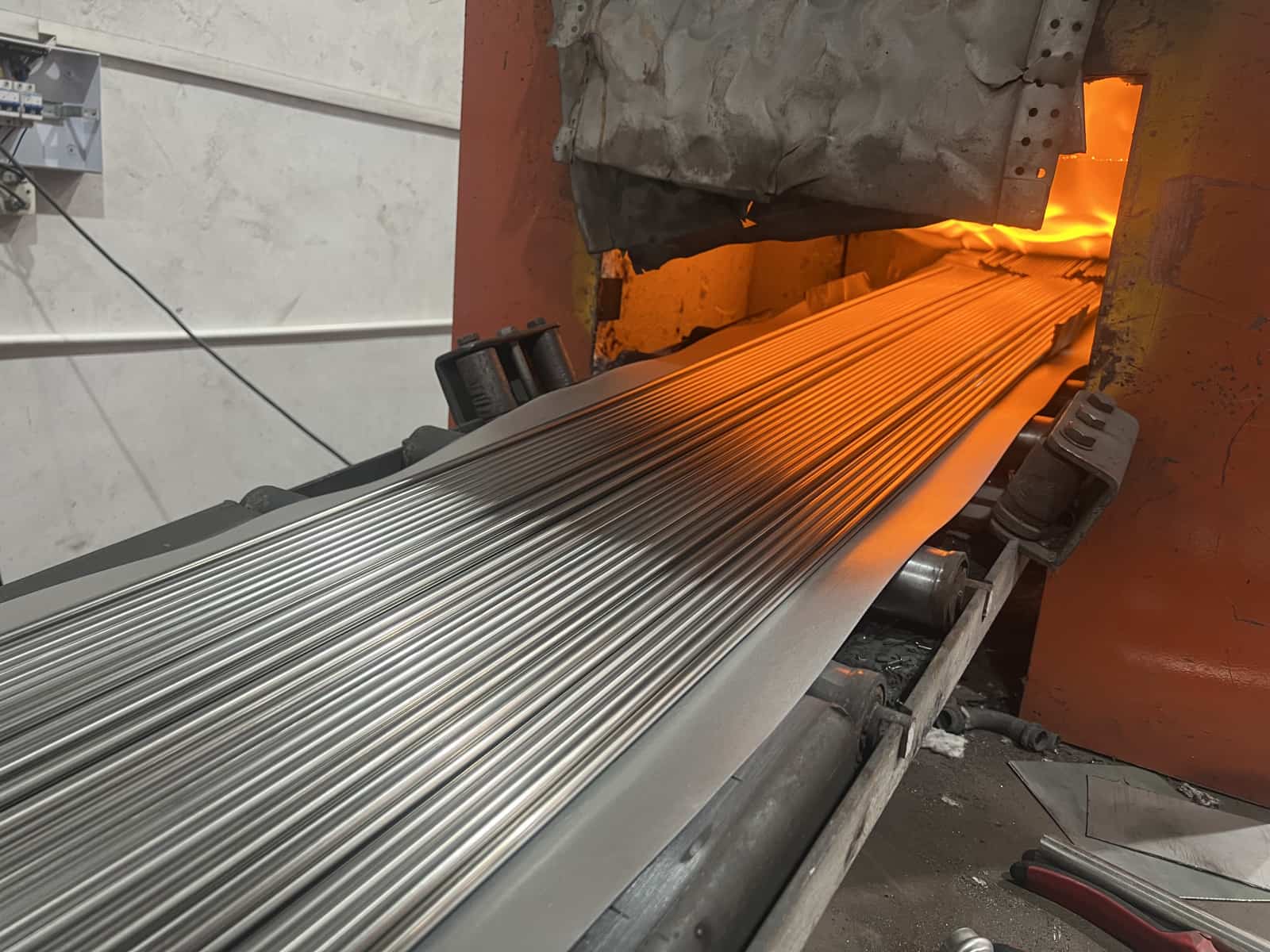 Why Is Bright Annealing Essential for High-Quality Stainless Steel Tubes?cid=2